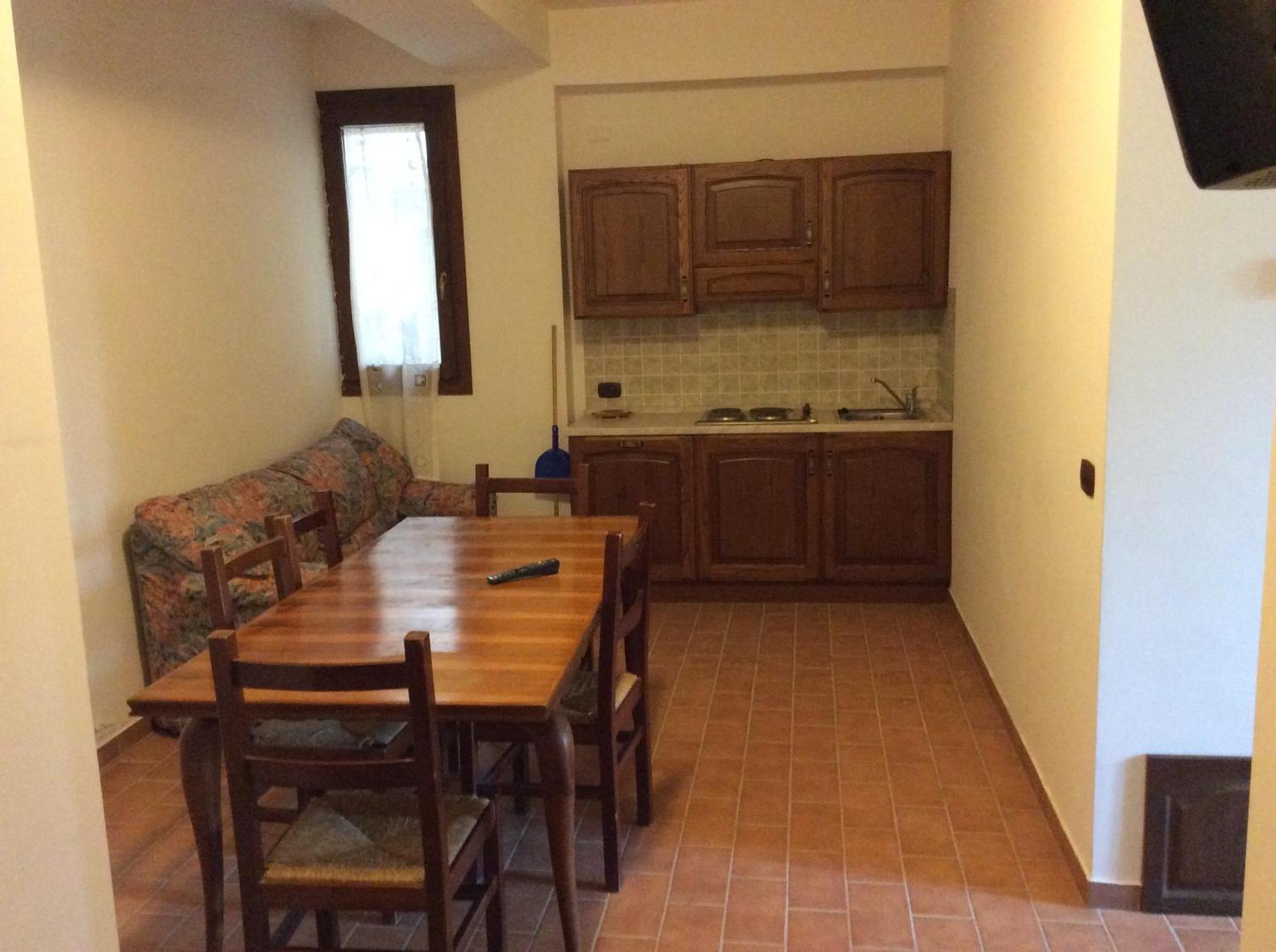 Hotel Il Feudo Dei Pierleoni Celano Bilik gambar