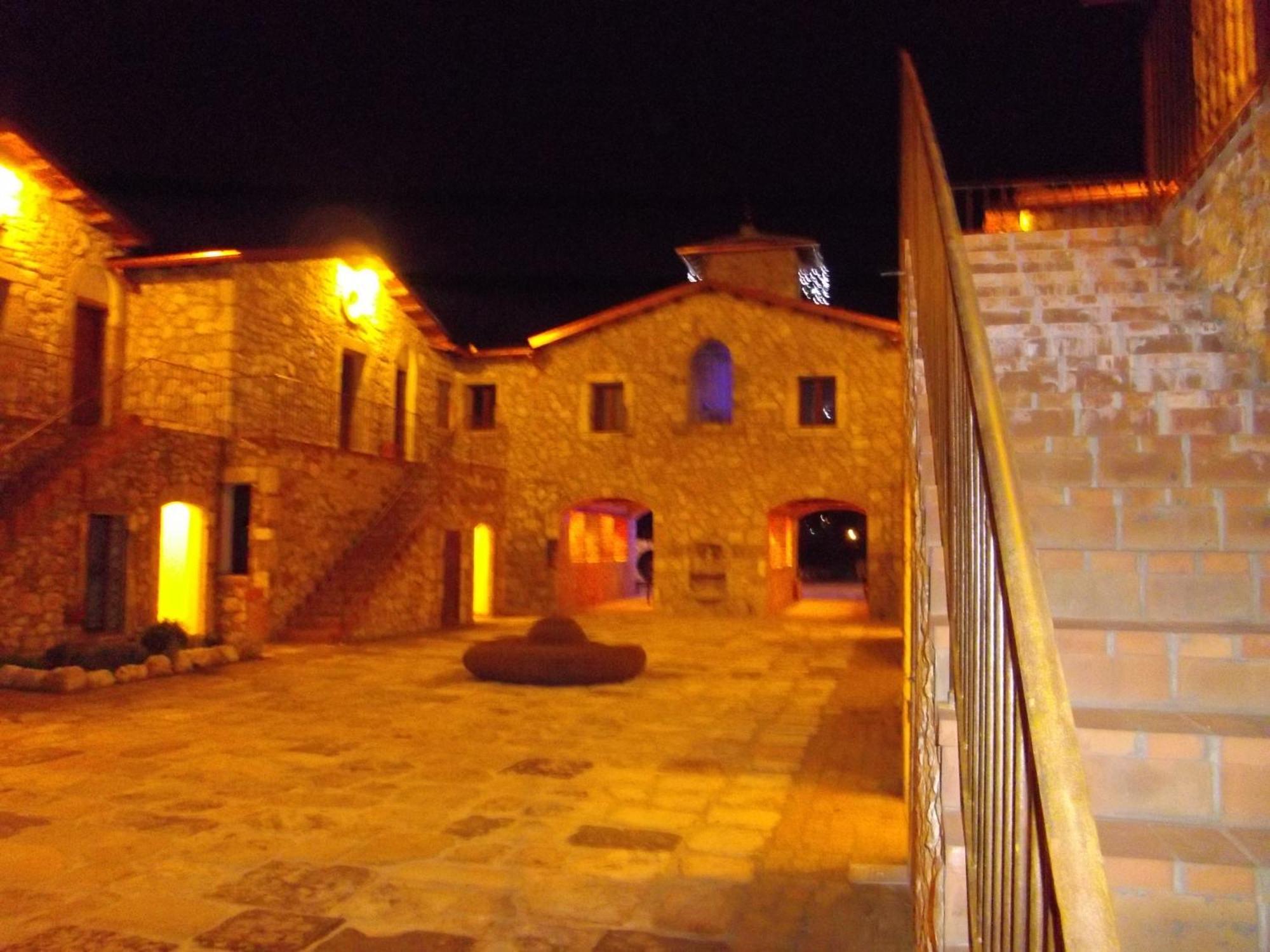 Hotel Il Feudo Dei Pierleoni Celano Bilik gambar