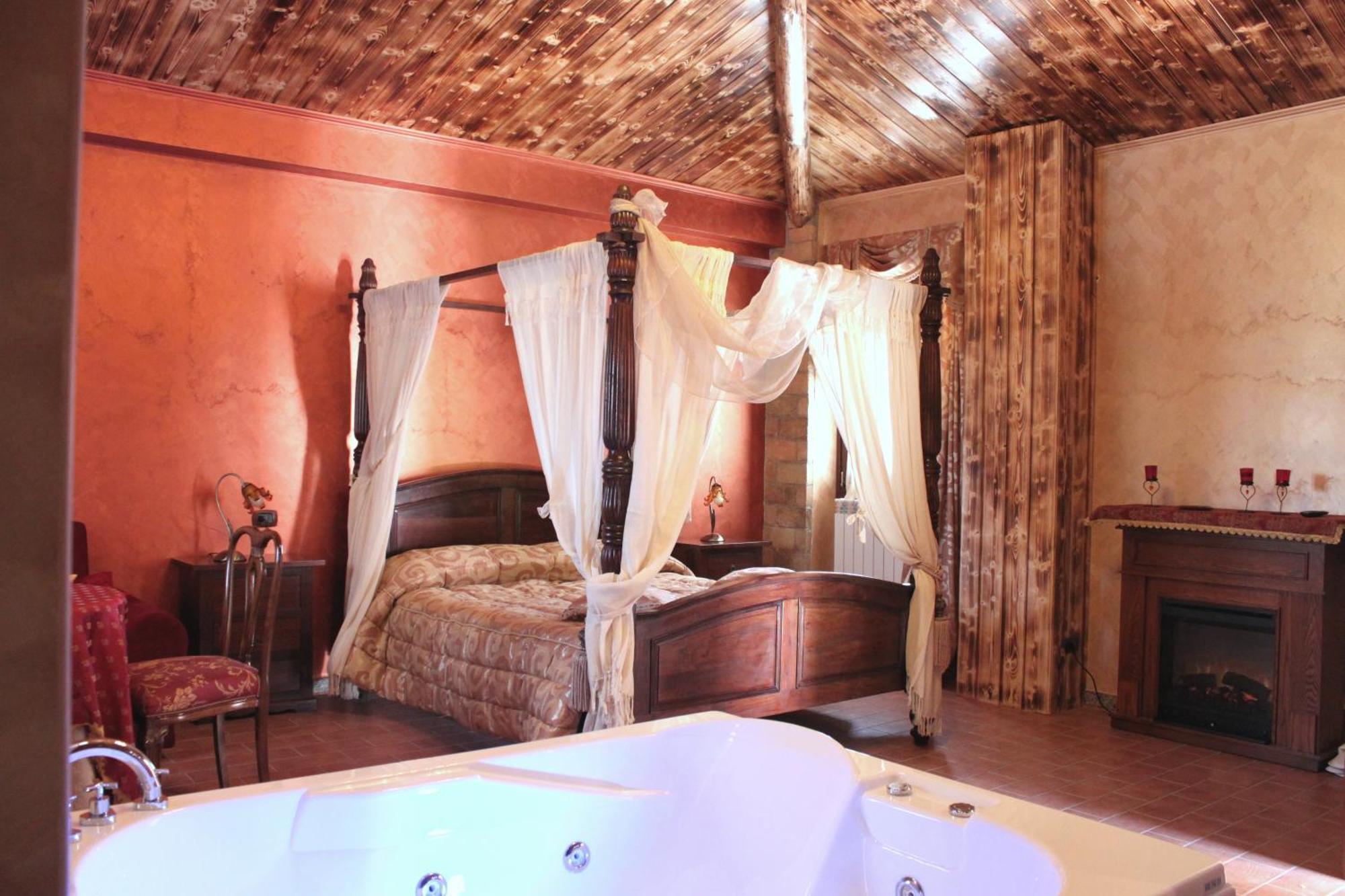 Hotel Il Feudo Dei Pierleoni Celano Bilik gambar