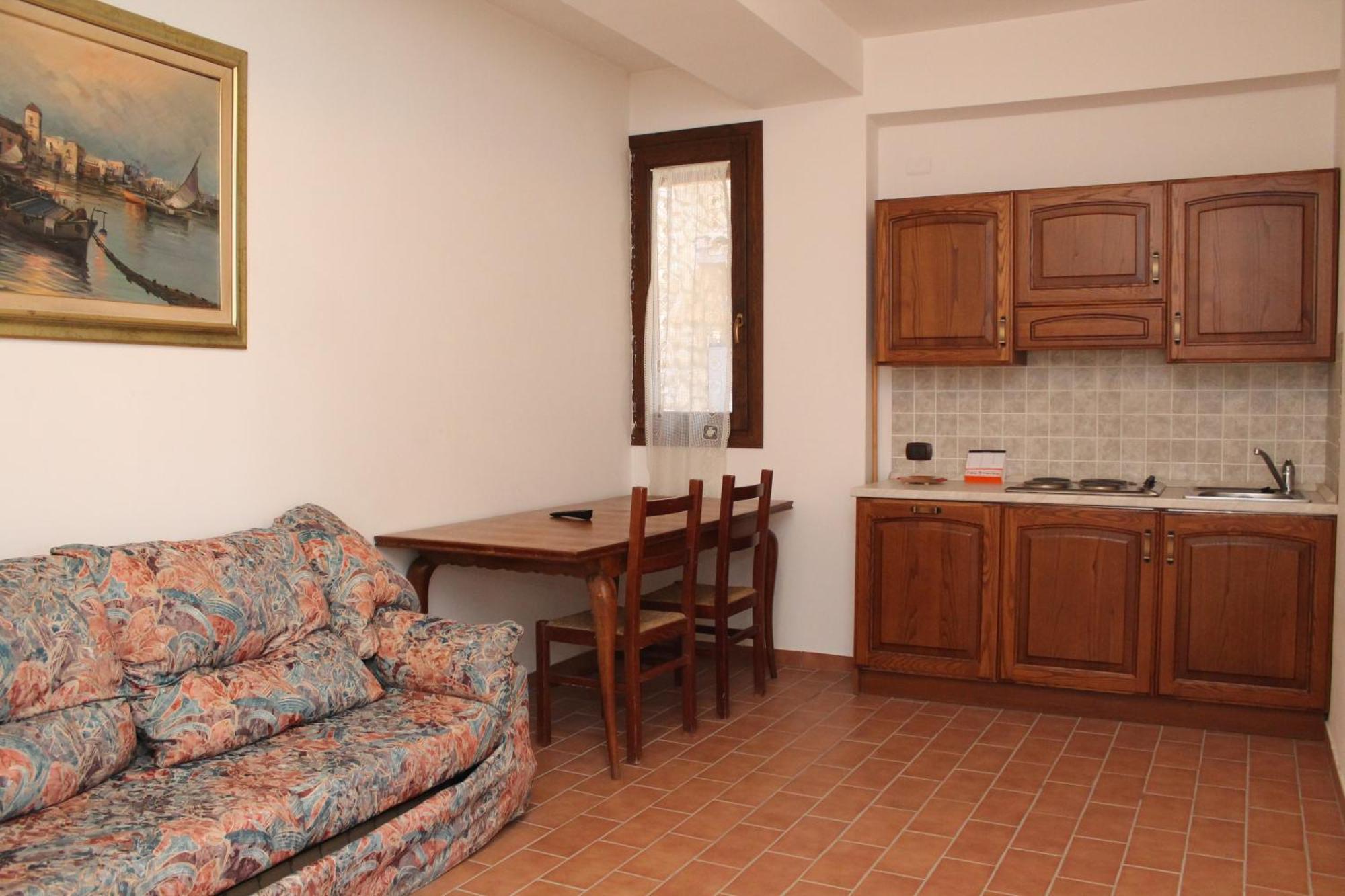 Hotel Il Feudo Dei Pierleoni Celano Luaran gambar