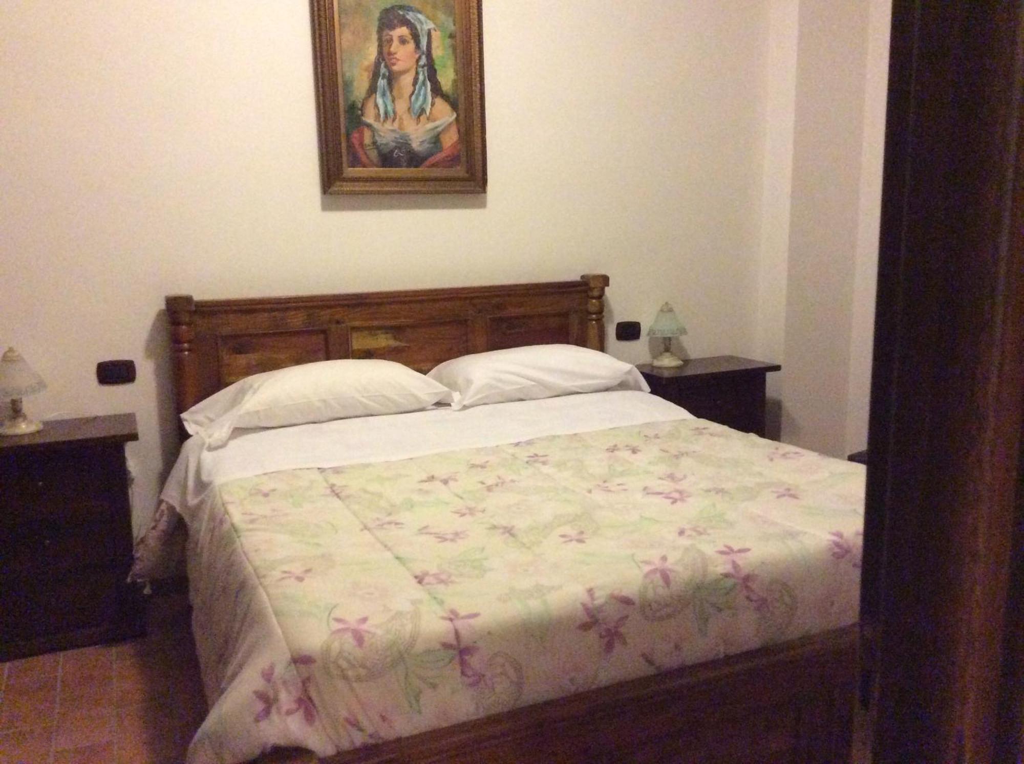 Hotel Il Feudo Dei Pierleoni Celano Bilik gambar