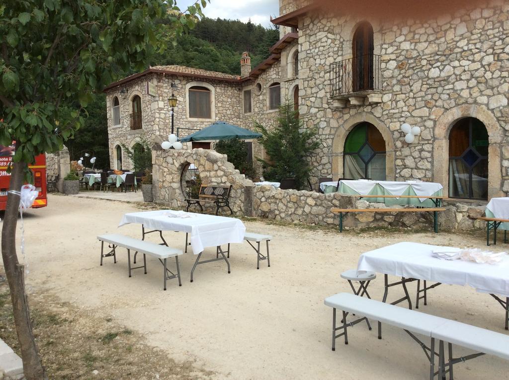 Hotel Il Feudo Dei Pierleoni Celano Luaran gambar