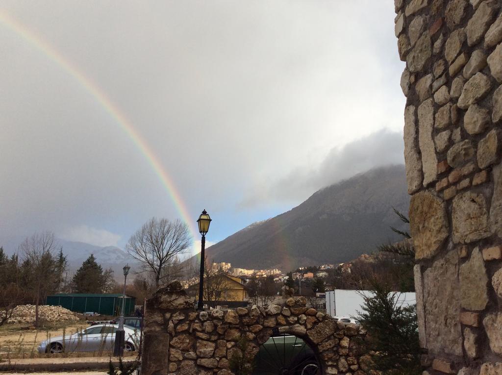 Hotel Il Feudo Dei Pierleoni Celano Luaran gambar