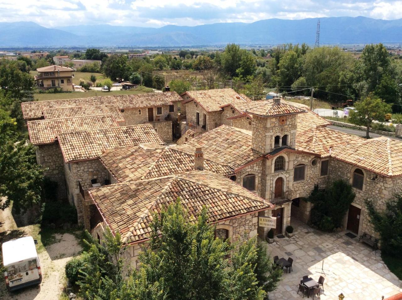 Hotel Il Feudo Dei Pierleoni Celano Luaran gambar